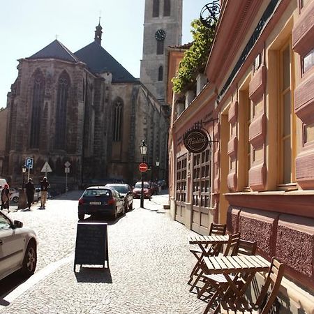 Café Havlíček Penzion Kutná Hora Exterior foto